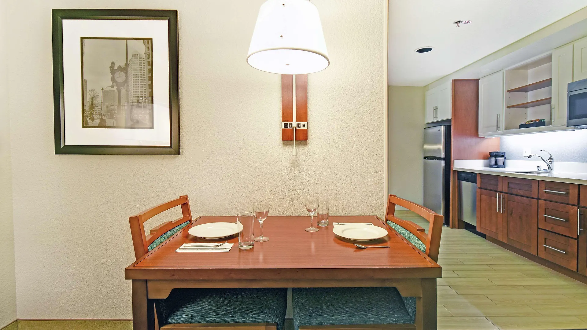 Homewood Suites By Hilton Seattle Downtown מלון